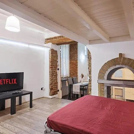Brera-moscova Centro Storico, Wi-fi E Netflix Appartamento *